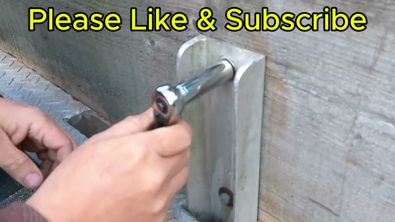 Educational video about carriage bolt washer